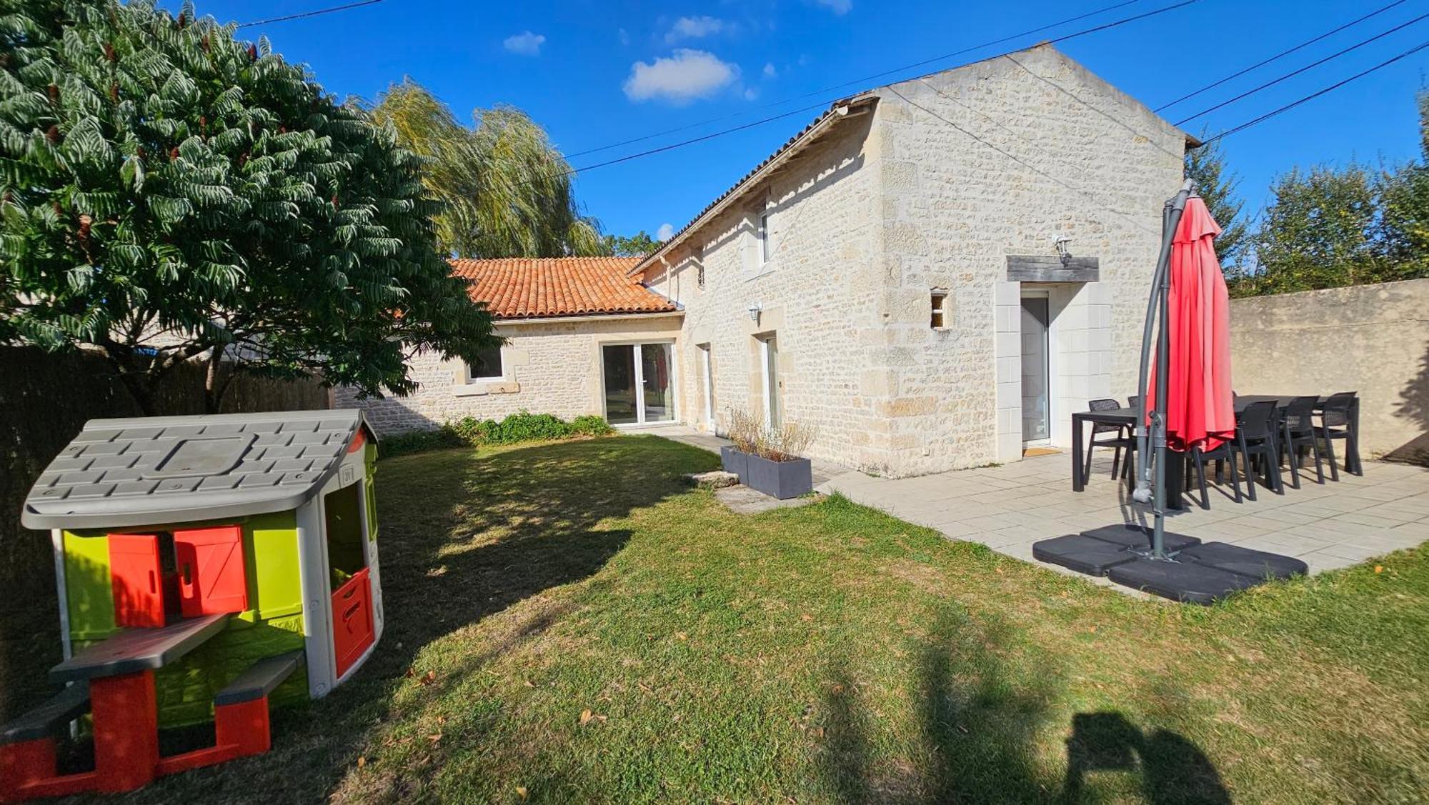 Le gîte de Malécot Gîte familial de 5 personnes Coulon Extérieur photo